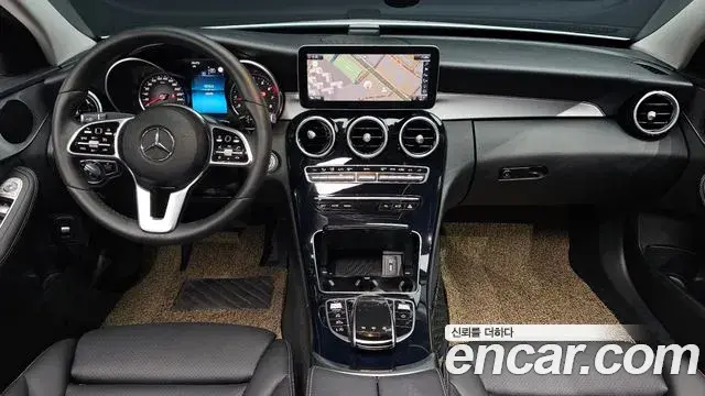 Mercedes-Benz C-Class 2020 — Фото 7/20