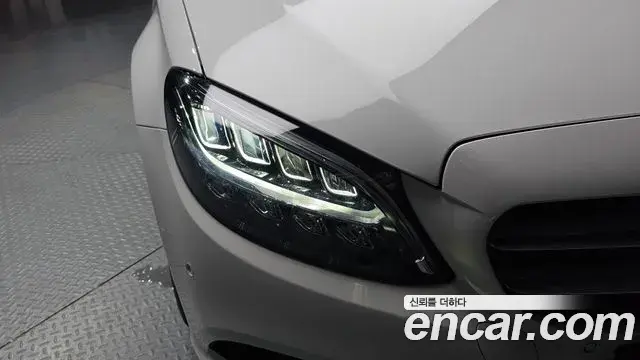 Mercedes-Benz C-Class 2020 — Şəkil 14/34