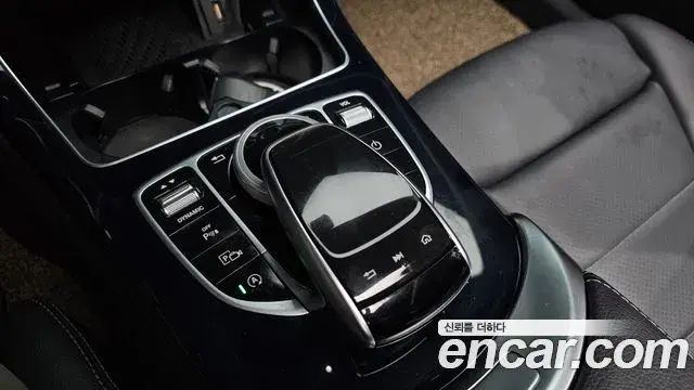 Mercedes-Benz C-Class 2020 — Şəkil 16/34