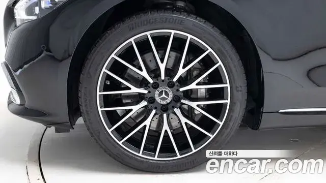 Mercedes-Benz S-Class 2025 — ფოტო 20/20