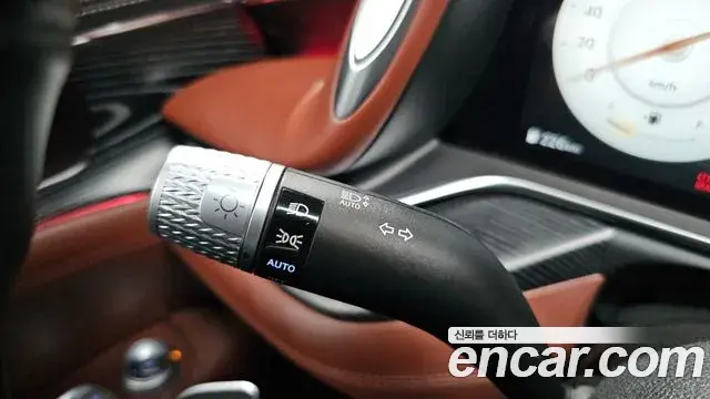 Genesis G90 2023 — Şəkil 16/36