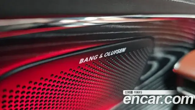 Genesis G90 2023 — Şəkil 13/36