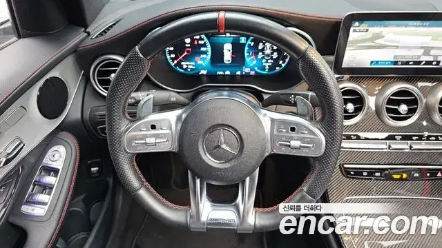 Mercedes-Benz GLC-Class 2022 — Photo 12/20