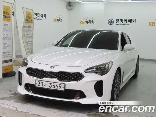 Kia Stinger 2019 — Фото 9/20
