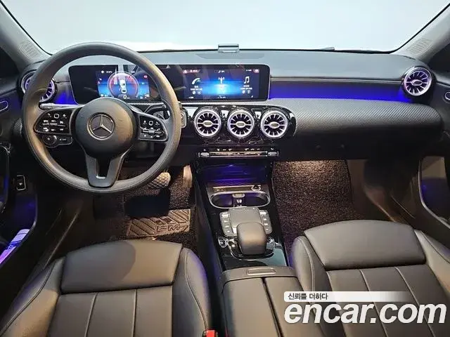 Mercedes-Benz A-Class 2020 — ფოტო 9/18
