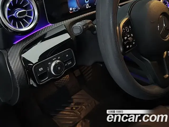 Mercedes-Benz A-Class 2020 — ფოტო 8/18