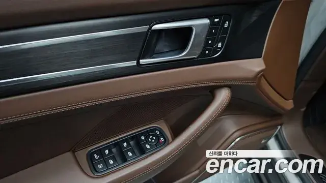 Porsche Panamera 2023 — Şəkil 16/38