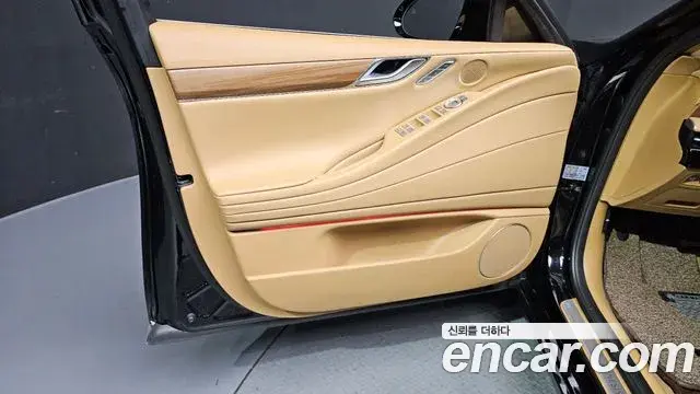 Genesis G80 2024 — Şəkil 30/32