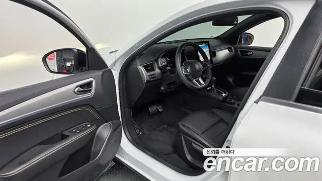 Renault Samsung Arkana 2025 — ფოტო 8/31