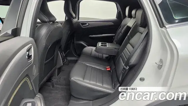Renault Samsung Arkana 2025 — ფოტო 1/31