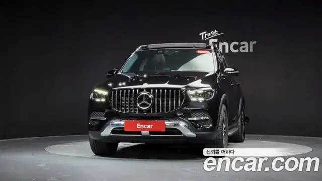Mercedes-Benz GLE-Class 2024 — Photo 3/38