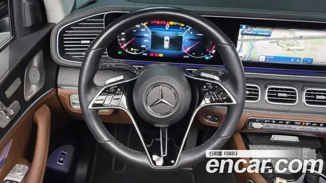 Mercedes-Benz GLE-Class 2024 — Photo 15/38
