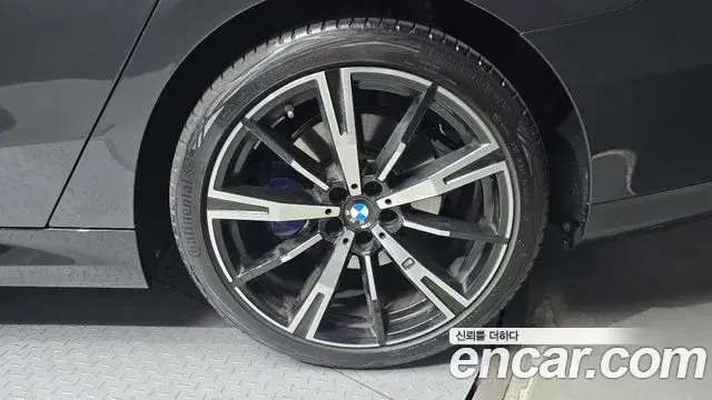 BMW 5 Series 2026 — ფოტო 16/31