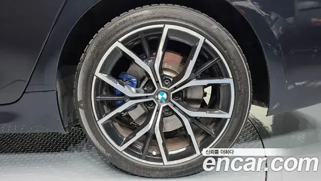 BMW 5 Series 2021 — Şəkil 4/34