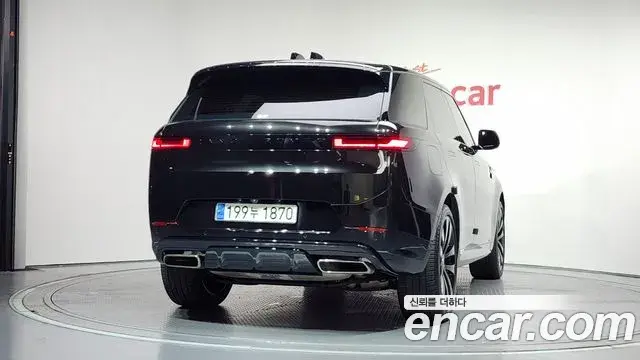 Land Rover Range Rover Sport 2024 — Фото 4/20