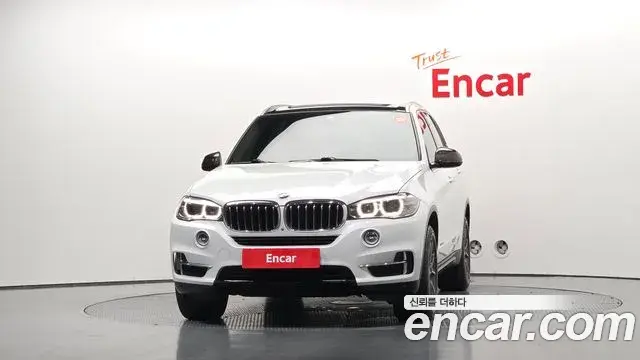 BMW X5 2018 — Фото 2/20