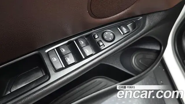 BMW X5 2018 — Şəkil 23/32