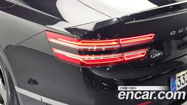 Genesis G80 2022 — Photo 28/31