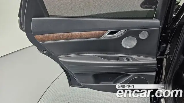 Genesis G80 2022 — Photo 7/31