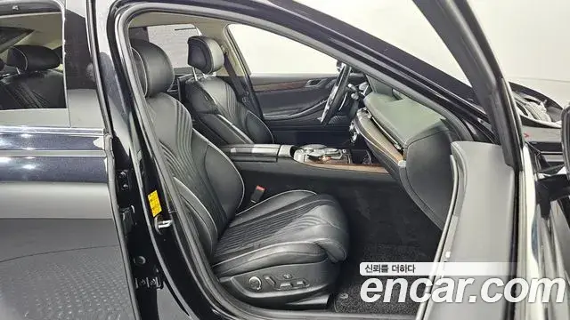 Genesis G80 2022 — Photo 29/31