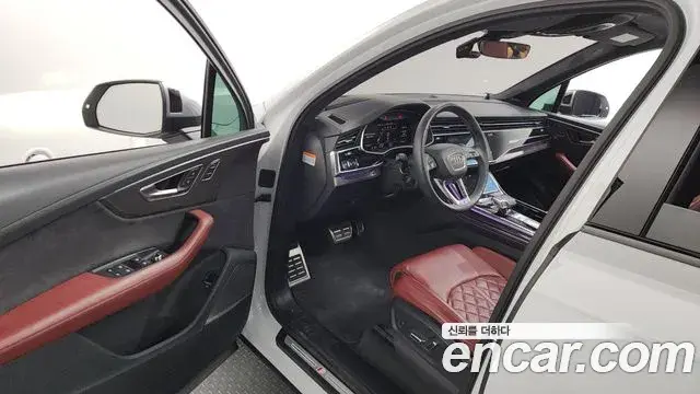 Audi SQ7 2023 — Photo 11/20