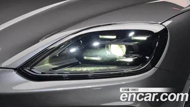 Porsche Cayenne 2024 — Photo 27/37