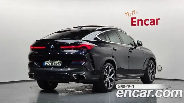 BMW X6 2022 — ფოტო 24/36