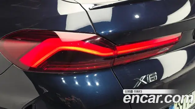 BMW X6 2022 — ფოტო 13/36