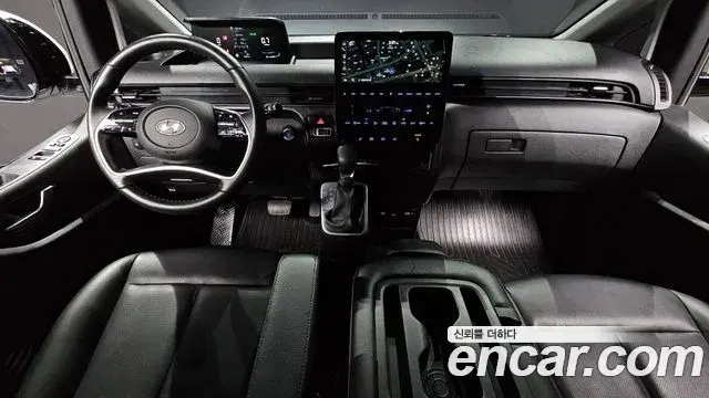 Hyundai Staria 2022 — ფოტო 15/20