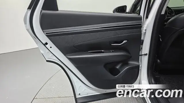 Hyundai Tucson Hybrid 2020 — ფოტო 3/31