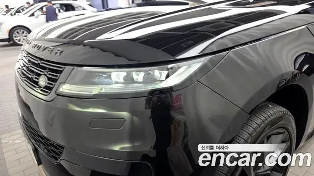 Land Rover Range Rover Sport 2023 — Photo 8/38