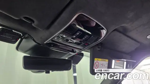 Land Rover Range Rover Sport 2023 — Photo 10/38