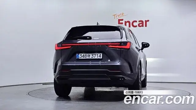Lexus NX350h 2025 — Şəkil 11/33