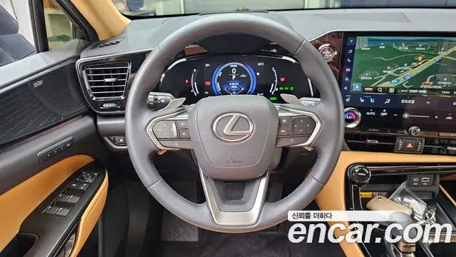 Lexus NX350h 2025 — Şəkil 30/33