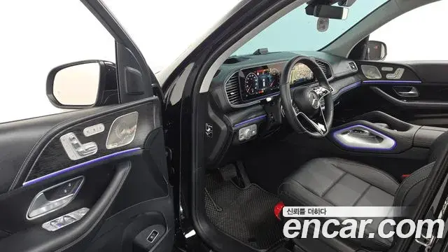 Mercedes-Benz GLE-Class 2025 — ფოტო 36/37