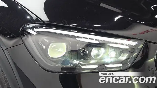 Mercedes-Benz GLE-Class 2025 — ფოტო 22/37