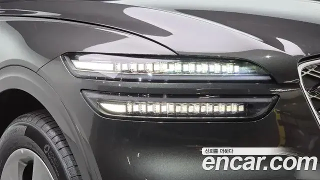 Genesis GV70 2025 — Photo 9/35