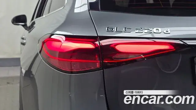Mercedes-Benz GLC-Class 2023 — Şəkil 29/32