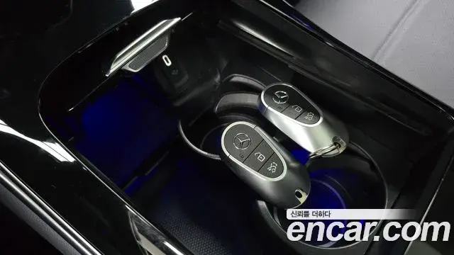 Mercedes-Benz GLC-Class 2023 — Şəkil 4/32