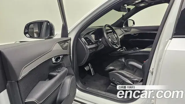 Volvo XC90 2020 — ფოტო 20/20