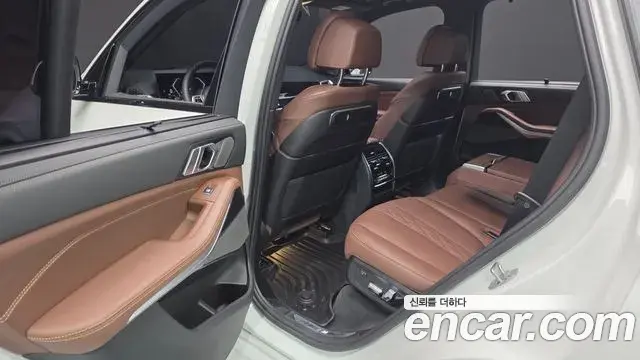 BMW X5 2023 — Фото 12/20