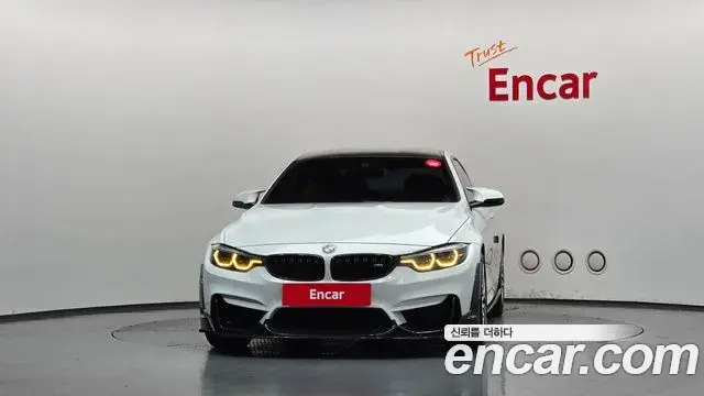 BMW M4 2018 — Şəkil 17/20