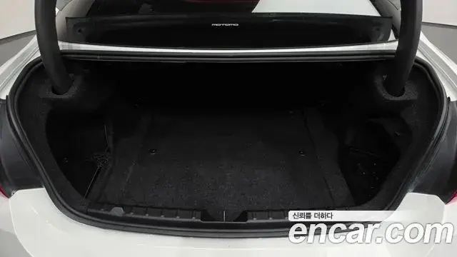 BMW M4 2018 — Şəkil 9/20