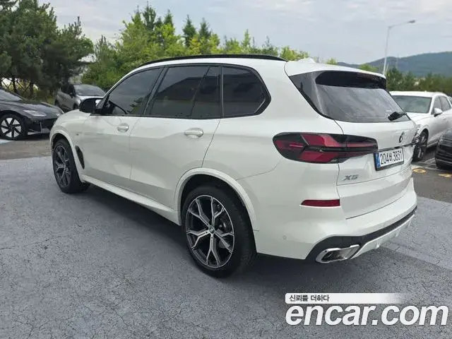 BMW X5 2024 — Фото 5/19