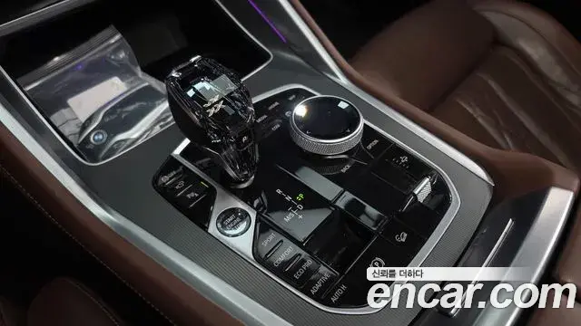 BMW X6 2022 — ფოტო 24/33