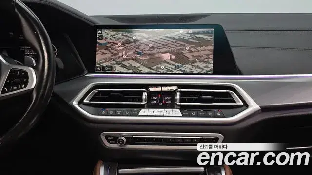 BMW X6 2022 — ფოტო 15/33