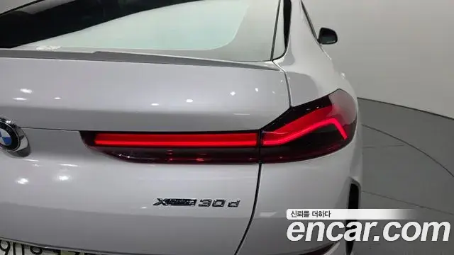 BMW X6 2022 — ფოტო 20/33