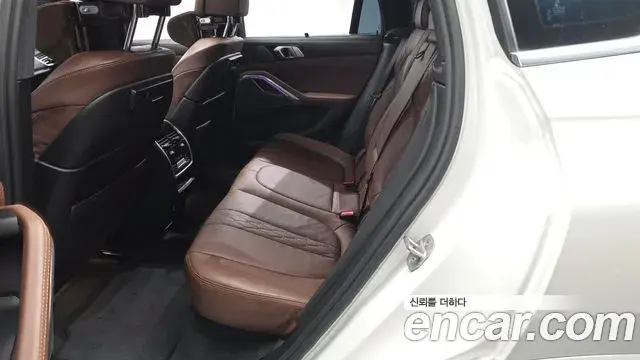 BMW X6 2022 — ფოტო 12/33