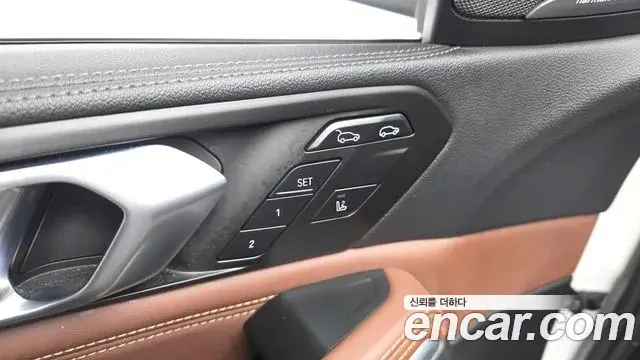 BMW X6 2022 — ფოტო 29/33