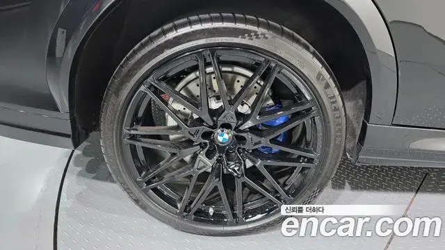 BMW X6M 2021 — Photo 26/33